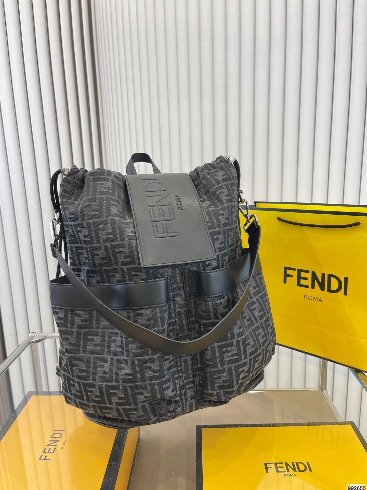 Le nouveau sac à dos fendi