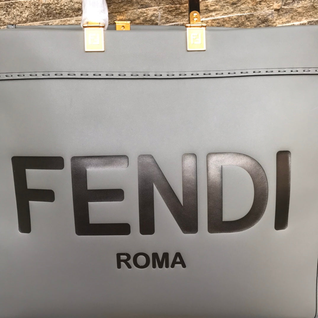 Fend Sunshine Large Grand Sac 40.5 Gris Cuir
