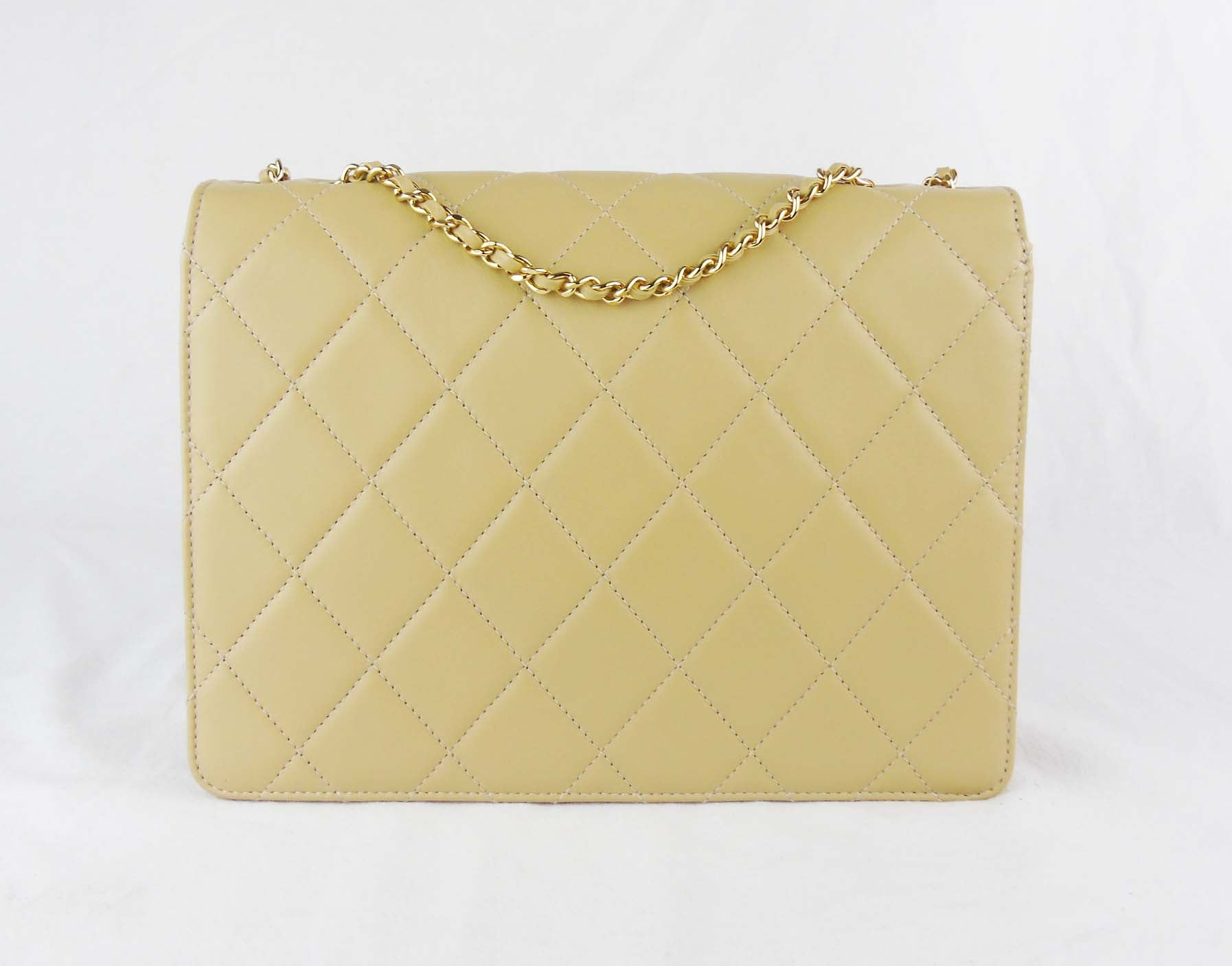 Sac à rabat Chanel Classic en cuir Beige 'Golden Class'