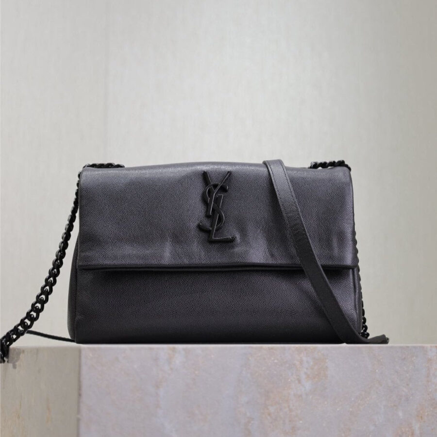 Designer handbag black – front view